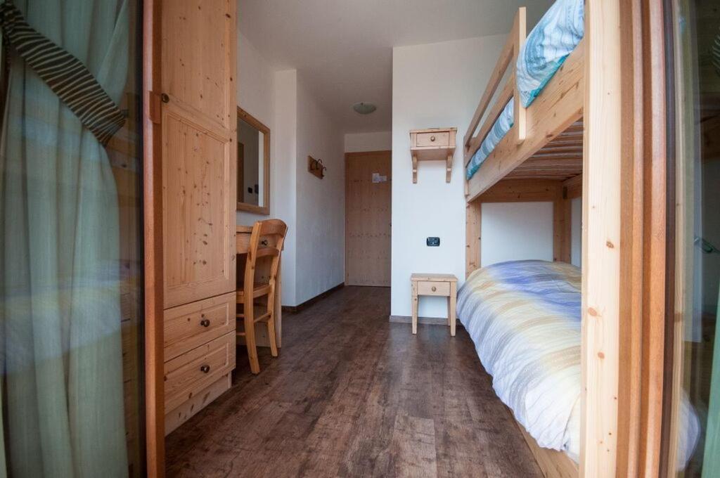 B&B Ledro Affittacamere Mezzolago Δωμάτιο φωτογραφία