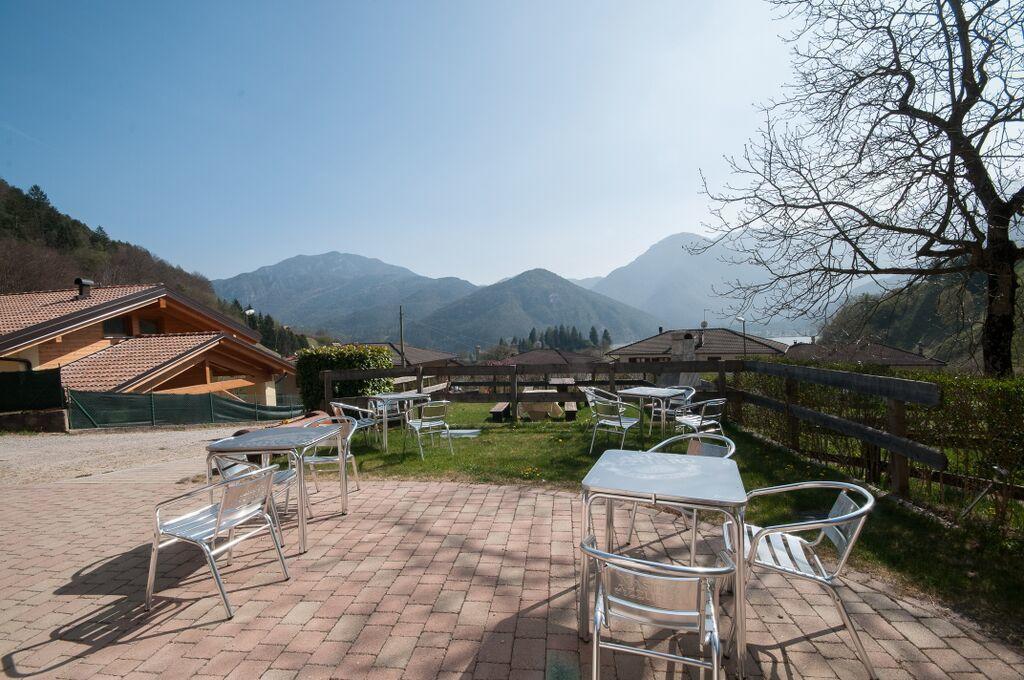 B&B Ledro Affittacamere Mezzolago Εξωτερικό φωτογραφία